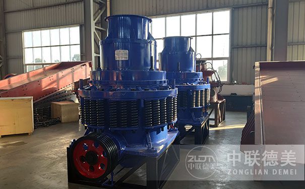 山東圓錐破碎機現場視頻圖片