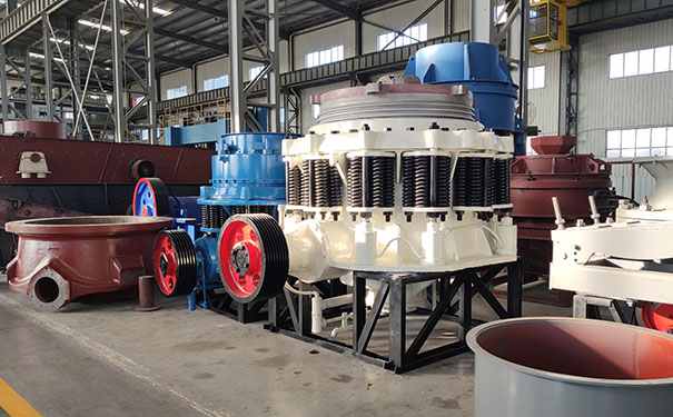 江蘇圓錐破碎機現場視頻圖片