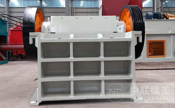 雙輥破碎機(jī)哪里好,哪里有賣的？