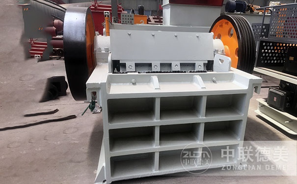 細(xì)顎破碎機(jī)